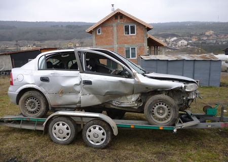 Opel Astra G 2001 avariat