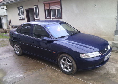 OPEL VECTRA 1,6 AN 2002