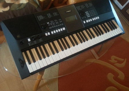 Orga Yamaha PSR E423