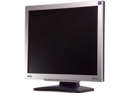 Pachet: Monitor Benq FP71G+ mouse, tastatura si webcam.