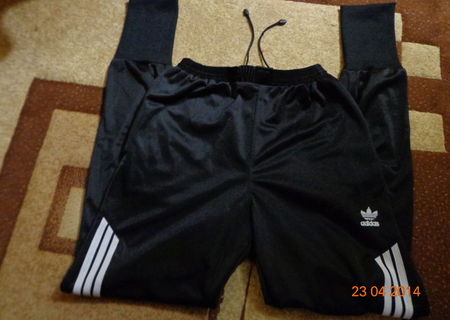 Pantaloni  trening adidas material sintetic marimea  XL