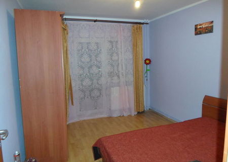 PF inchiriez apartament 3 camere Manastur, 75 mp, decomandat, cu loc de parcare