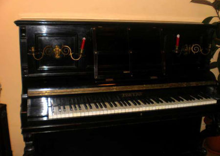 Pianina Pleyel Wolff Lyon