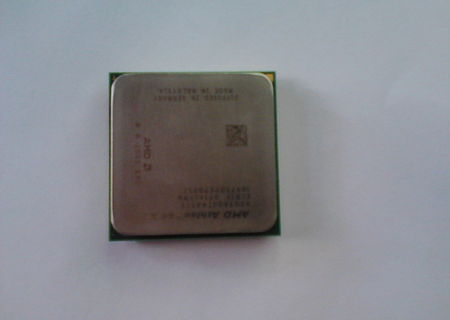 procesor Amd athlon 64 x2 dual core 3800+ ( de la 2,1ghz )