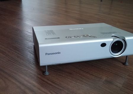 Proiector Panasonic PT-LB20NTE Wireless - XGA (1024 x 768)