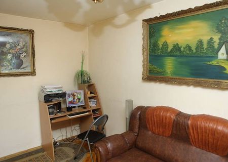 PROPRIETAR APARTAMENT DE VINZARE 3 CAMERE DECOMANDATE