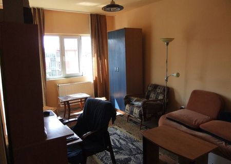 Proprietar, vand apartament cu 3 camere, Cetatii