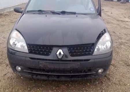 Renault Clio,2003