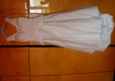 rochie de mireasa