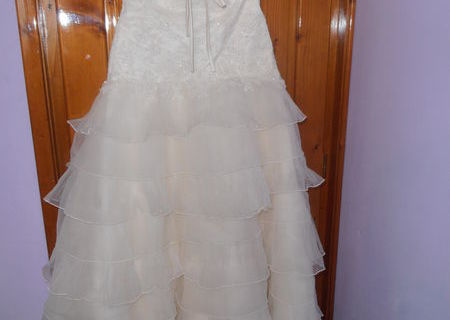 rochie de mireasa