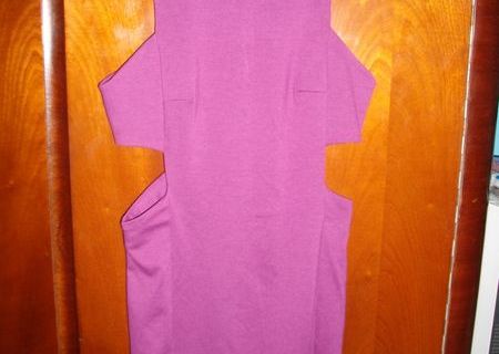 rochii crem si violet