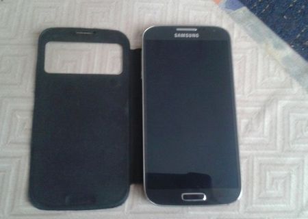 Samsung Galaxy GT-I9505----->> 250€