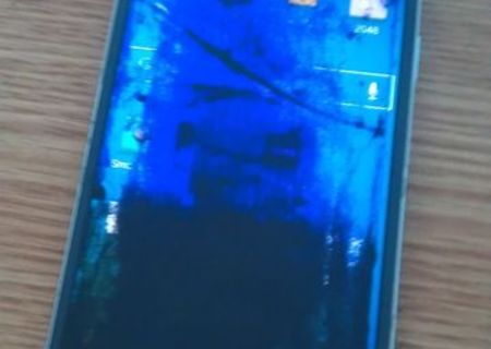 samsung galaxy S4,I9505 cu factura si garantie,deteriorat