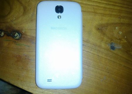 Samsung Galaxy S4-replica