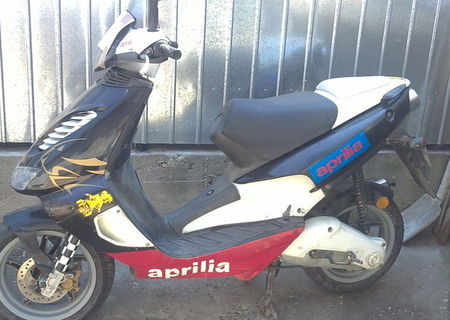 scuter Aprilia sr50