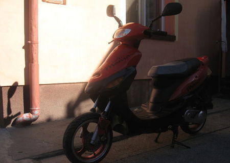 scuter kymco