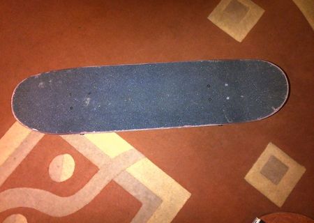 Skateboard DARKSTAR nou si ieftin