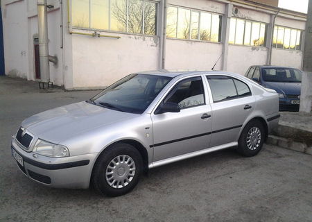 skoda 2004 1.6+gpl