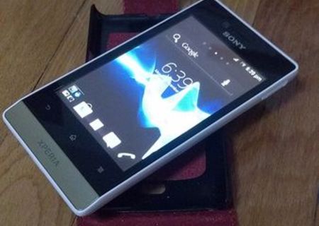 Sony Xperia MIRO stare impecabila,cu garantie,full cutie+husa