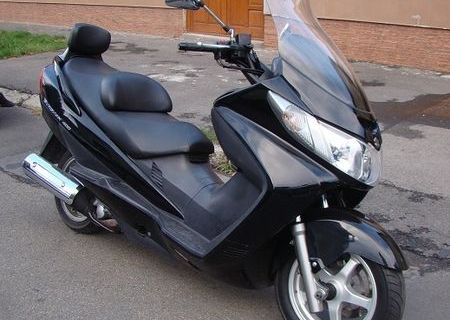 Suzuki Burgman K5