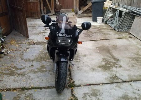 Suzuki GSX 600 F