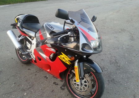 Suzuki GSX R 600 SRAD (schimb)