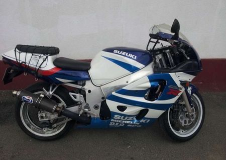 Suzuki GsxR 600 An 2000