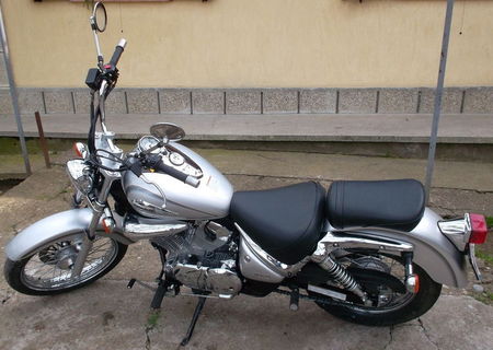 Suzuki Intruder VL250