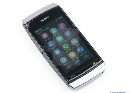 Tach iphone 3gs cu tot cu display si nokia asha 305