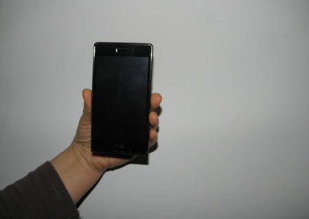 Telefon lg L7