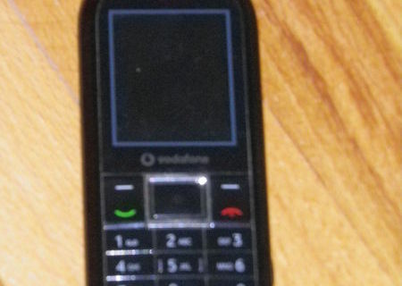 Telefon mobil Vodafone 351