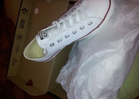 tenisi Converse,noi nouti,marimea 39,200ron