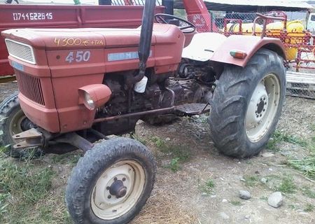 Tractor agricol Fiat 450 fara cabina.