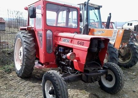 Tractor agricol Fiat 640, cu cabina