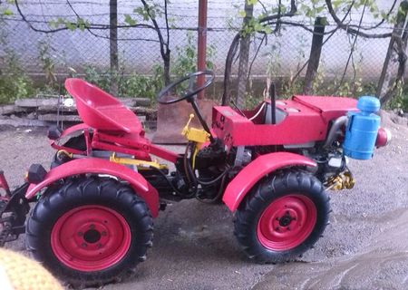 Tractor articulat