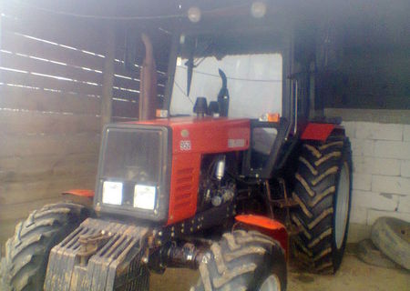 Tractor Belarus 952