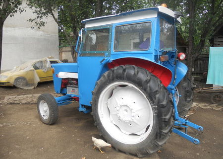 Tractor Cormik International 624