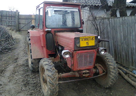 Tractor dt 445