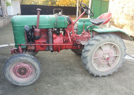 TRACTOR FAHR