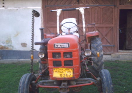 Tractor FAHR