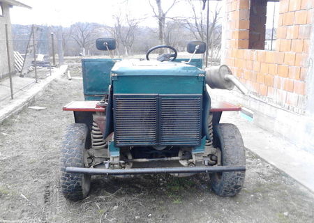 Tractor homemade.