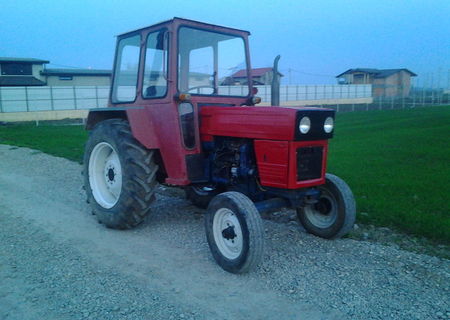 TRACTOR u445