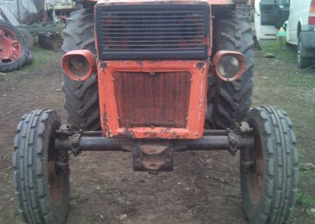 Tractor U445