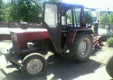 tractor u550 romanesc