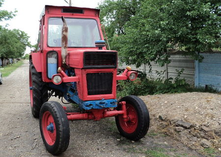 tractor u650 cu urilaje