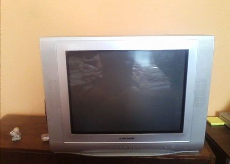 Tv HYUNDAI diagonala 52 cu tub