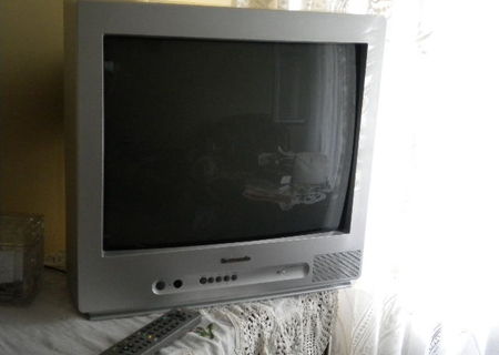 TV PANASONIC, DIAGONALA 51 cm