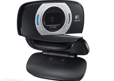 URGENT . camera WEB Logitech Hd 1080p NOUA are maxim 2 luni de cand e cumparata . PRET . 230 de lei NEGOCIABIL .