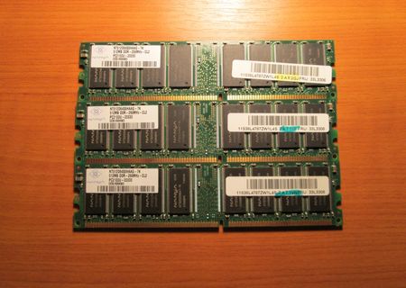 Vand 3 placute RAM DDR 512 mb