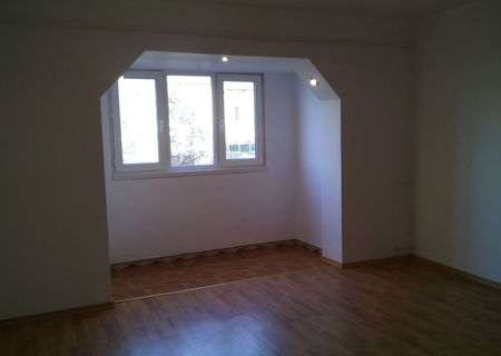 Vand  apartament 2 camere